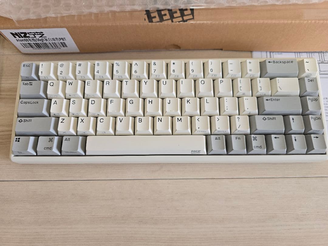 NiZ Atom 68 白 キーボード 静電容量無接点方式 US配列美品