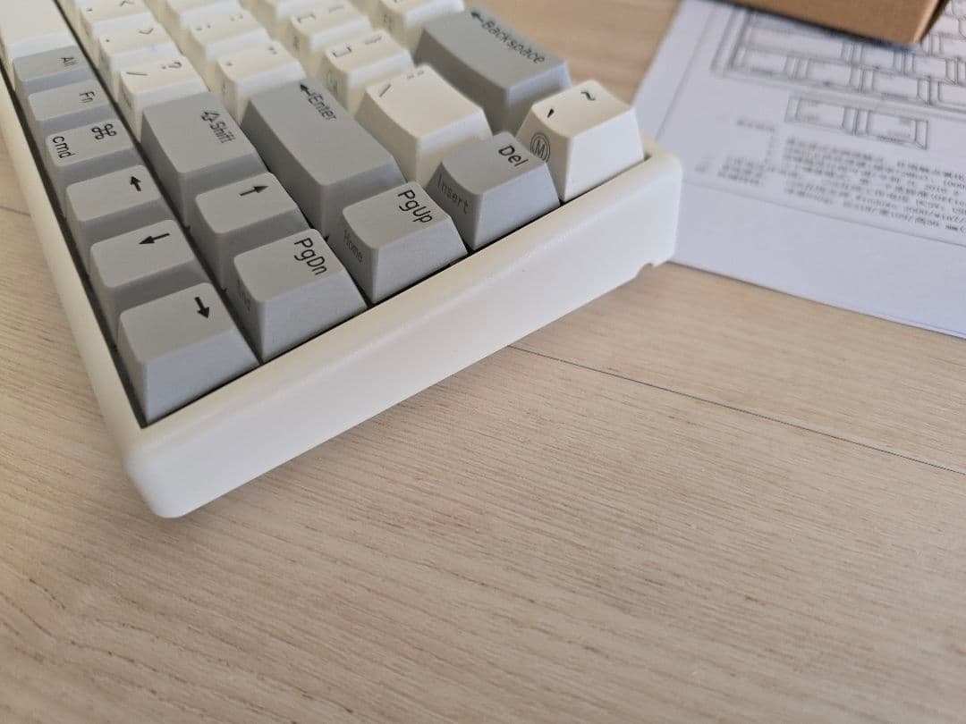 NiZ Atom 68 白 キーボード 静電容量無接点方式 US配列美品