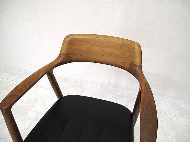 展示品　マルニ木工　「ヒロシマ」 　ウォールナット無垢材/本革シートアームチェア