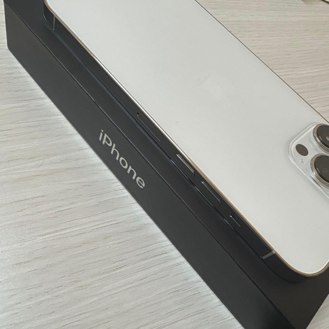 iPhone13 Pro Max 256GB シルバー SIMフリー 極美品