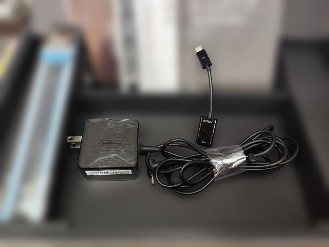 【中古】 ASUS TransBook T300CHI ノートPC