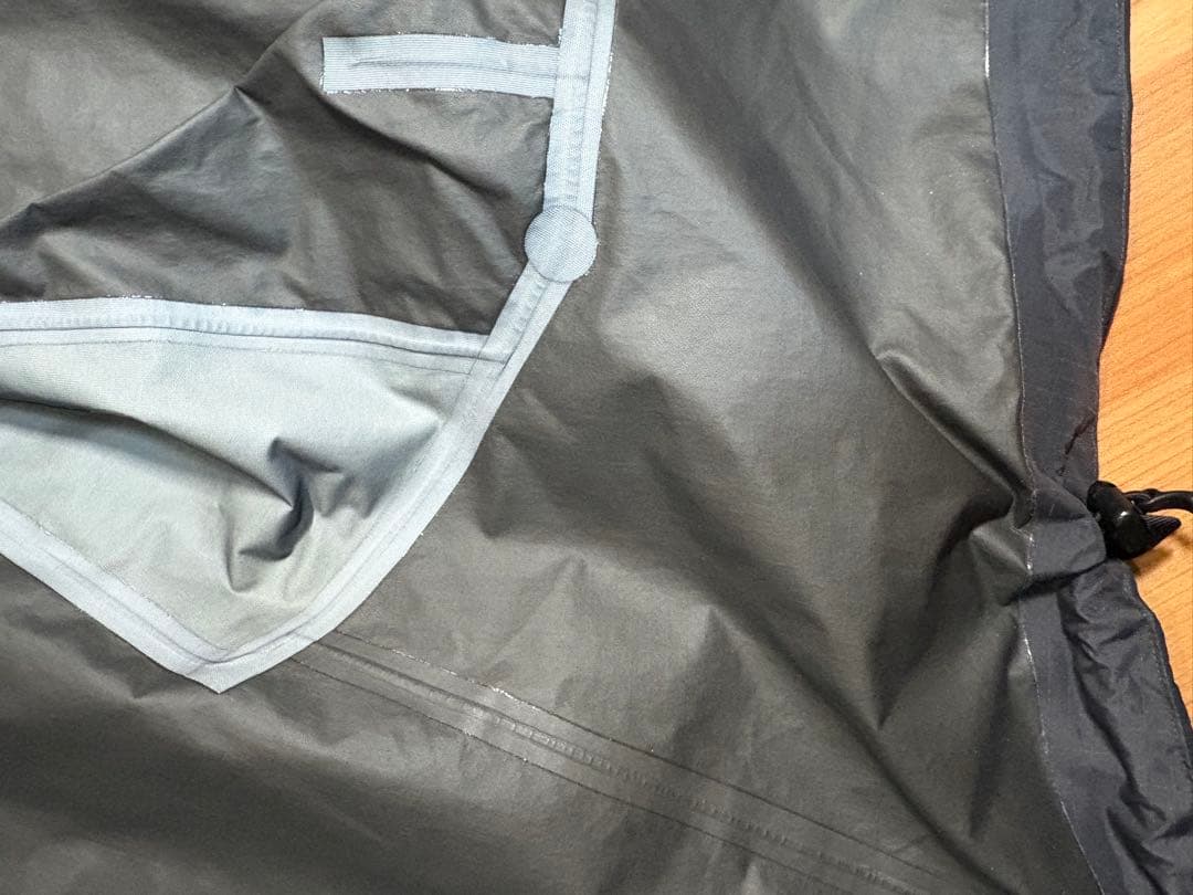 あお Arc'teryx アークテリクス beta sl hybrid