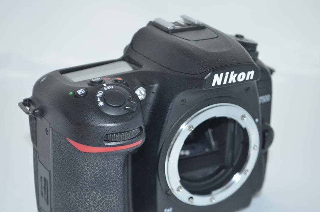 新品級　シャッター数7100回以下 Nikon D7500☆Wi-Fi搭載