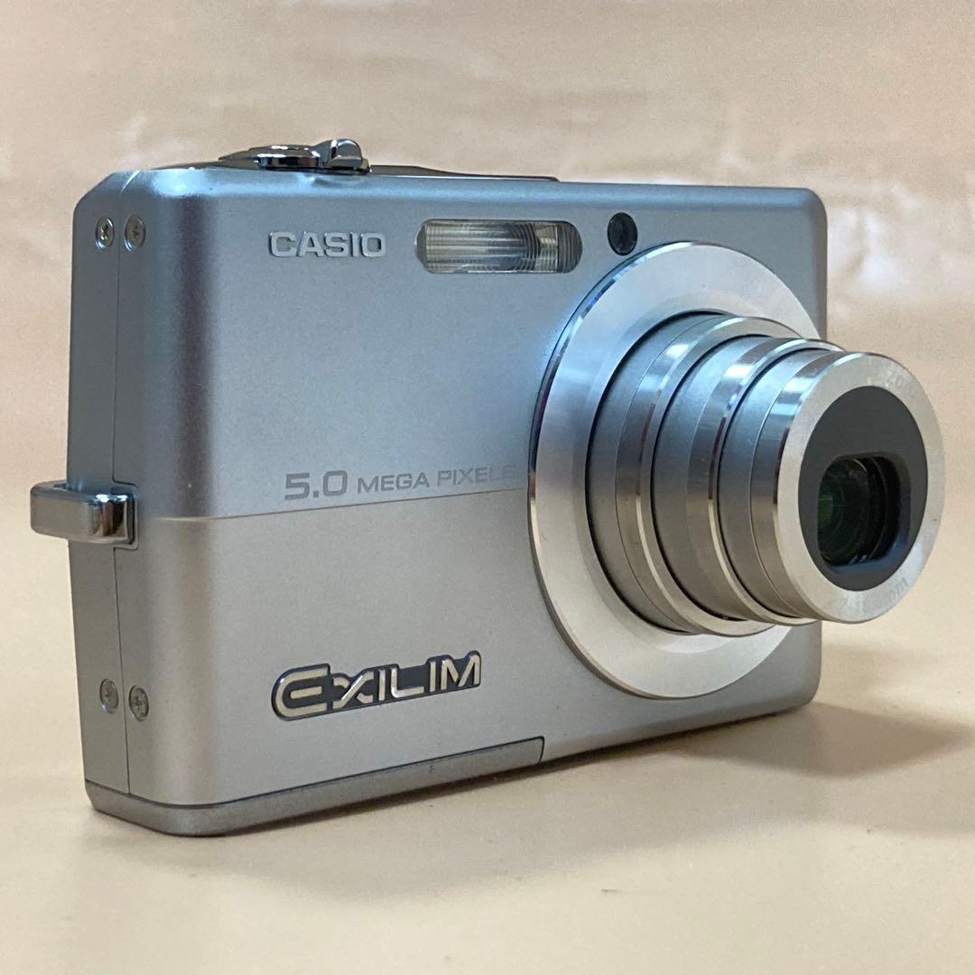 ◆SDカード付き◆ CASIO EX-Z500 シルバー色　デジカメ　完動品