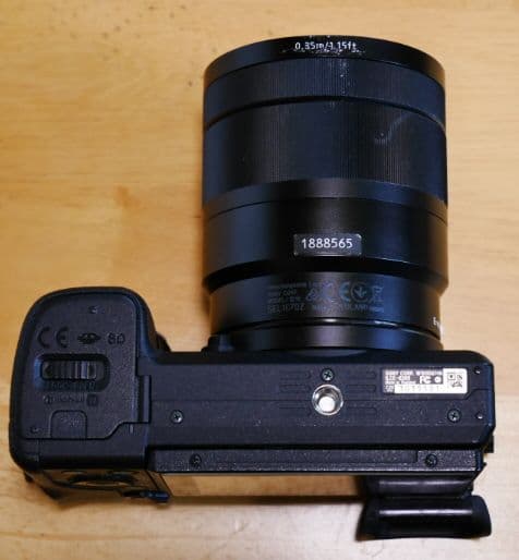 SONY α6300 ＋ 16-70mm f4レンズ付き ミラーレス一眼カメラ