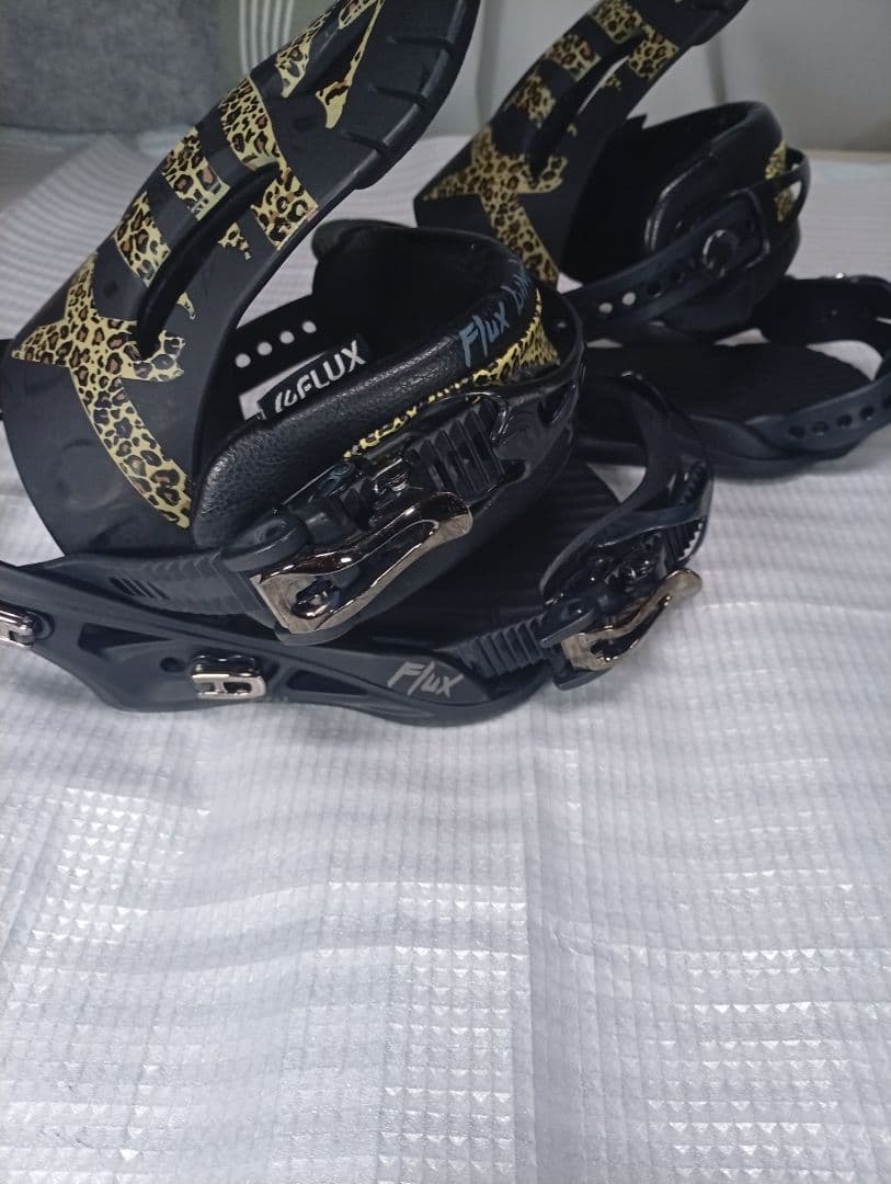 FLUX ビンディング 　Sサイズ ヒョウ柄　美品　カービング　パウダー