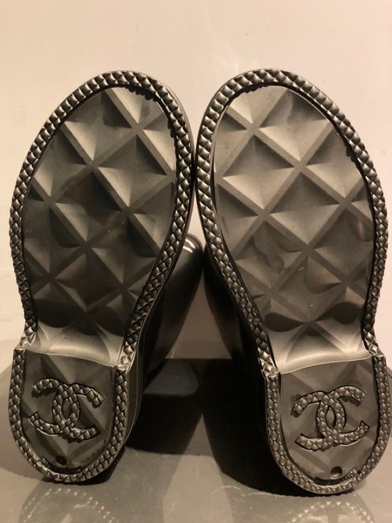 新品未使用　シャネル　レインブーツ39 ジェニー着用　超希少