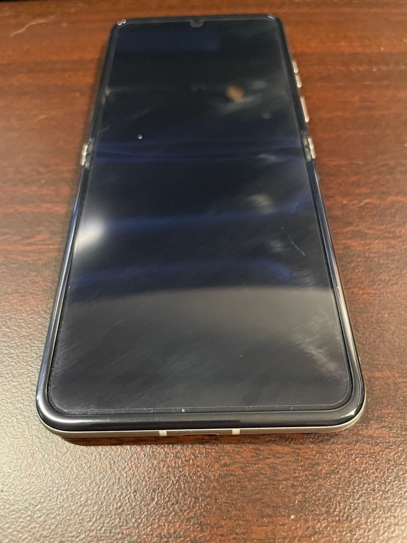 Motolora razr 40 12GB+256GB モデル