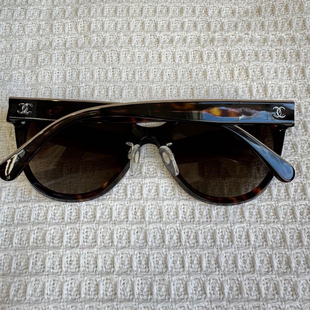 人気！シャネル5414 ベージュロゴH サングラス 箱付　掛けやすい鼻パット付