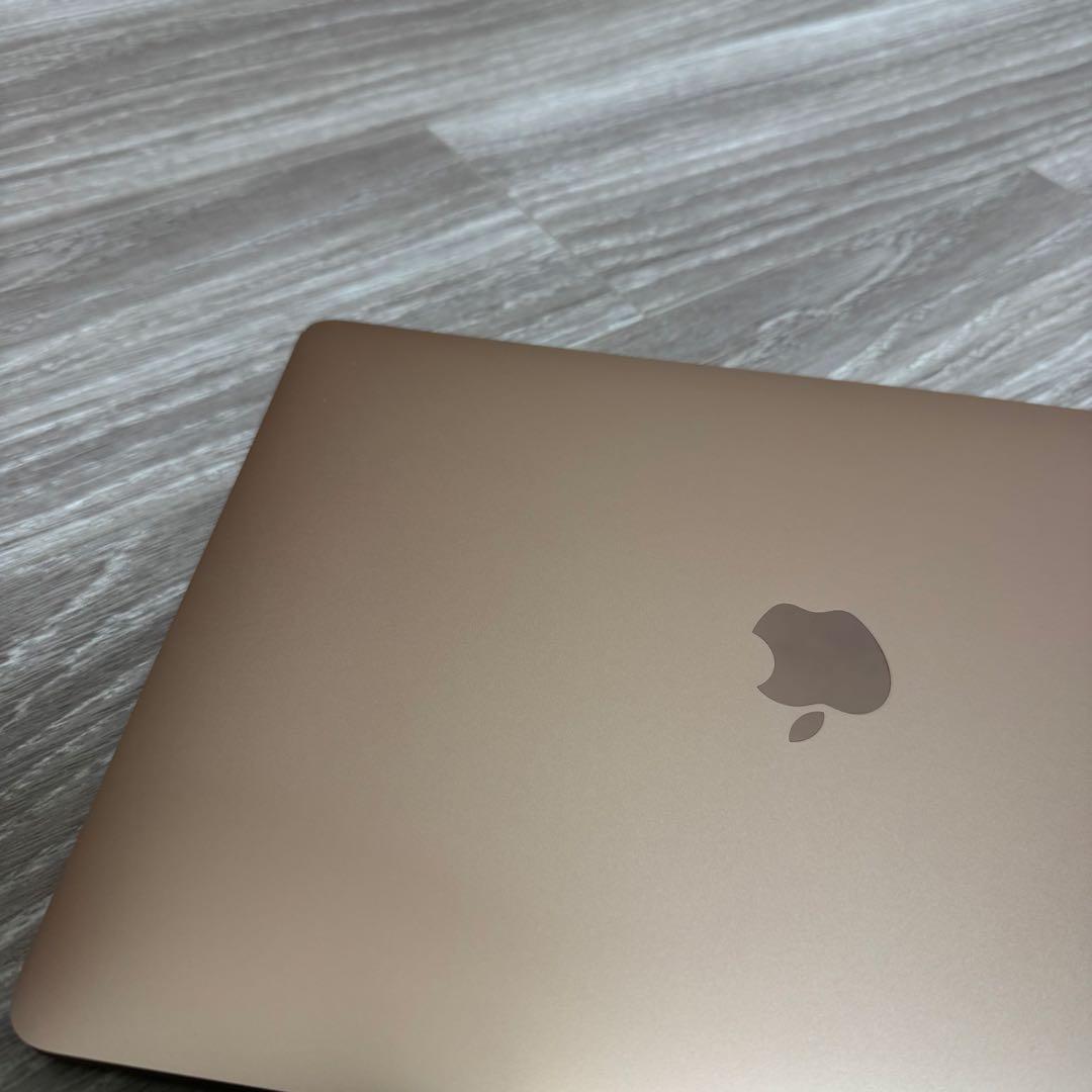 美品 MacBook Air M1チップ 充電数9回『容量100％』