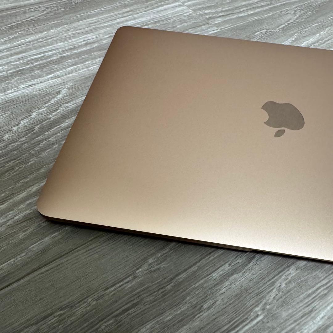 美品 MacBook Air M1チップ 充電数9回『容量100％』