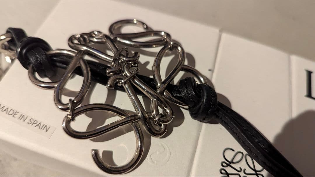 美品✨ロエベ LOEWE アナグラムキーチャーム