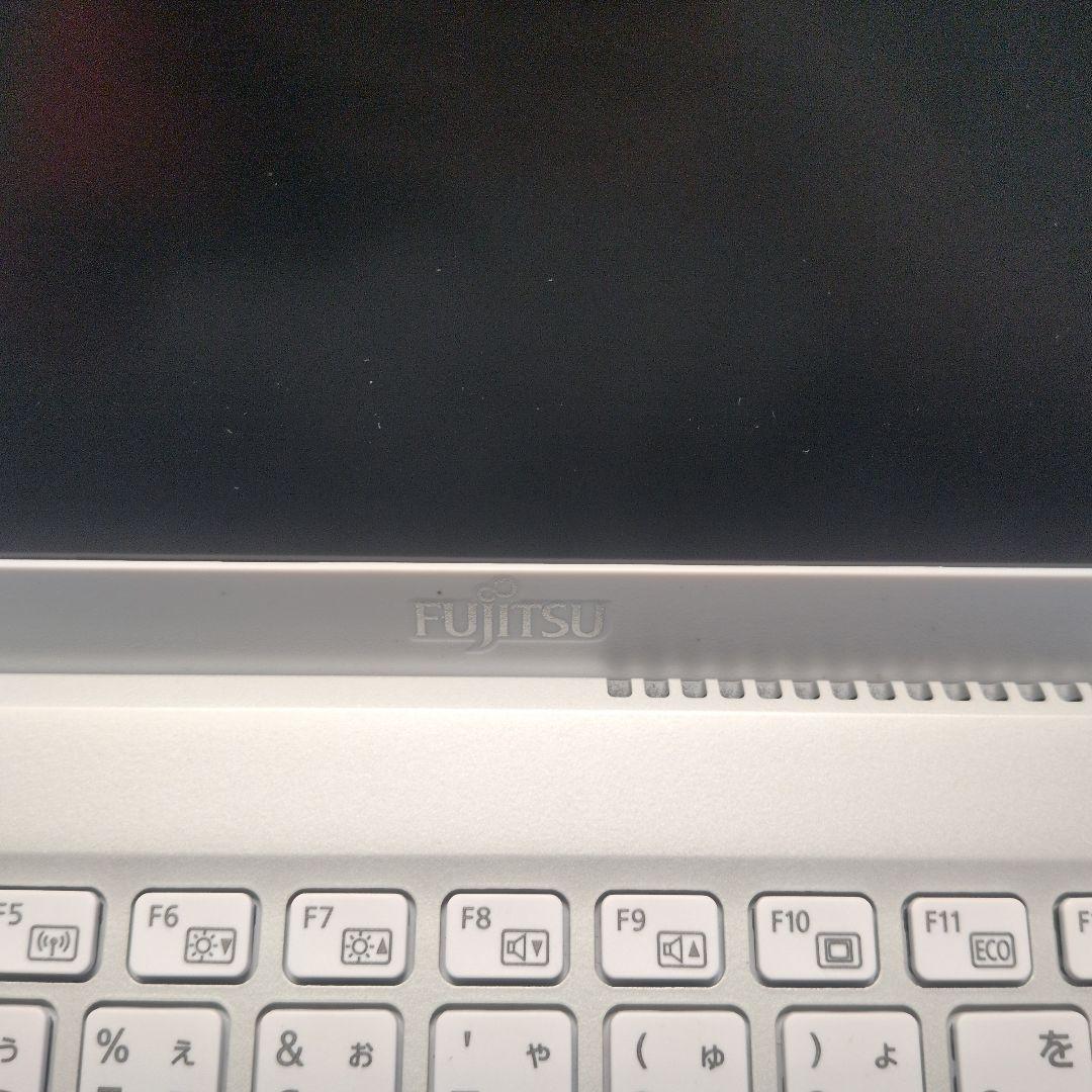 【✨匿名配送✨】 LIFEBOOK UH08/E3 FMVUU8FUV3 富士通