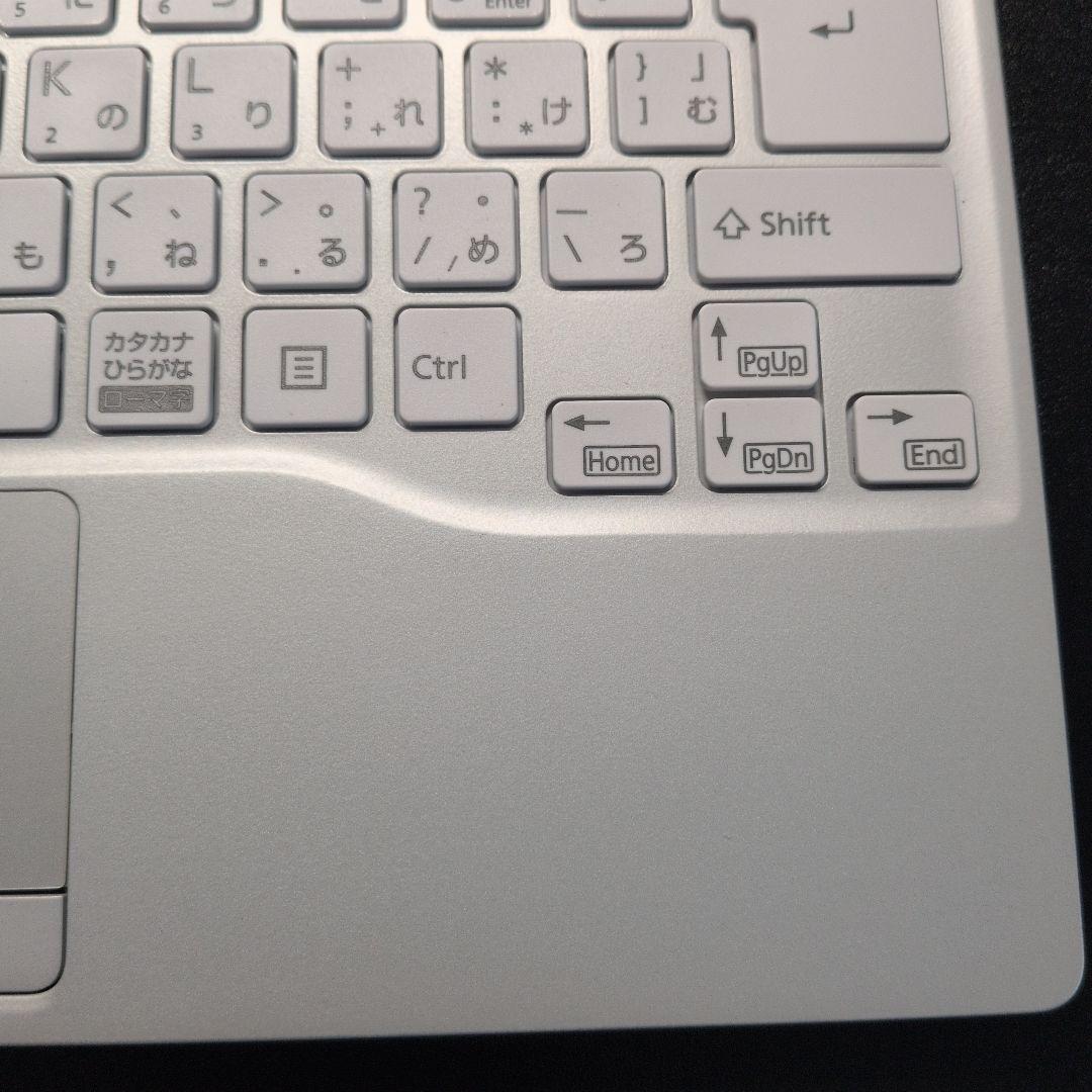 【✨匿名配送✨】 LIFEBOOK UH08/E3 FMVUU8FUV3 富士通