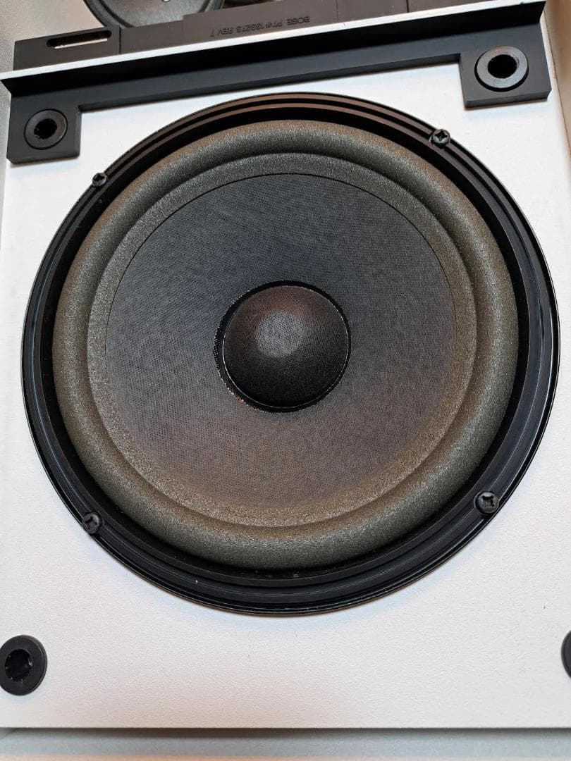 BOSE★ホワイトL/Rペア 音出しOK ★301-AV MONITOR★