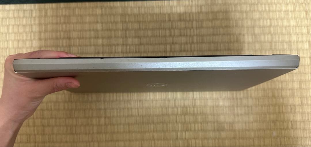 Dell Vostro 5300. Core i5-10210u.メモリ 8gb