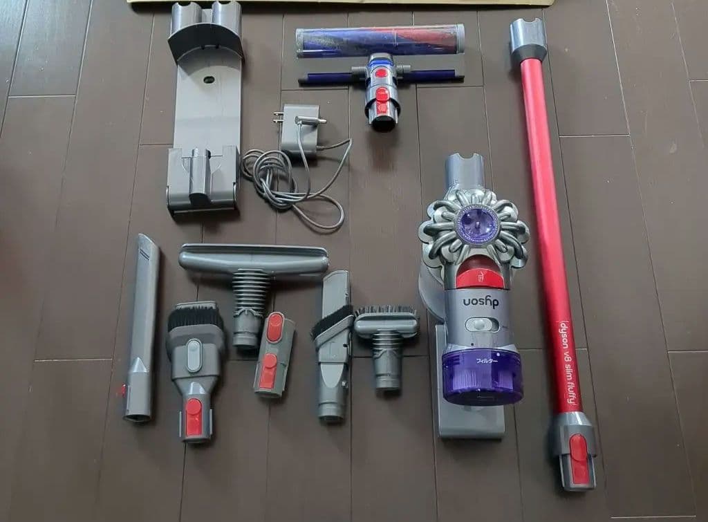 DysonV8 Slim Fluffy サイクロン式コードレス掃除機　最大33分