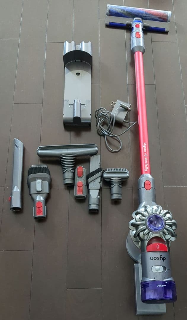 DysonV8 Slim Fluffy サイクロン式コードレス掃除機　最大33分