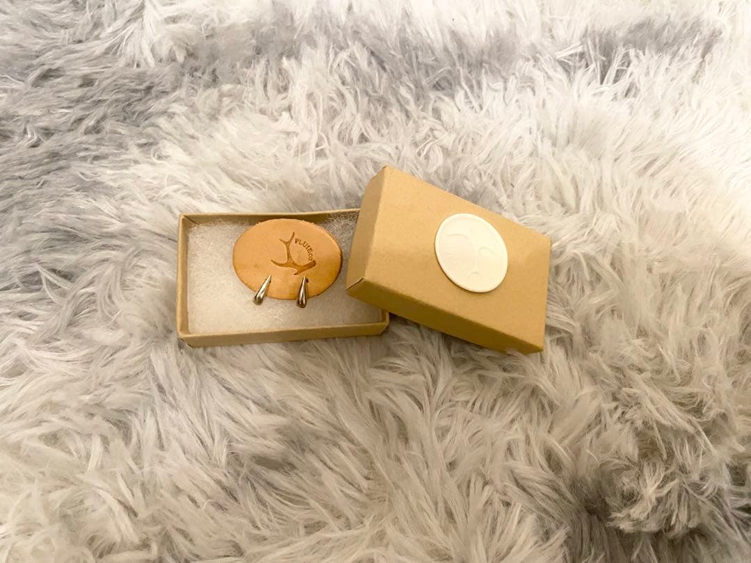 PLUIE ティアドロップピアス