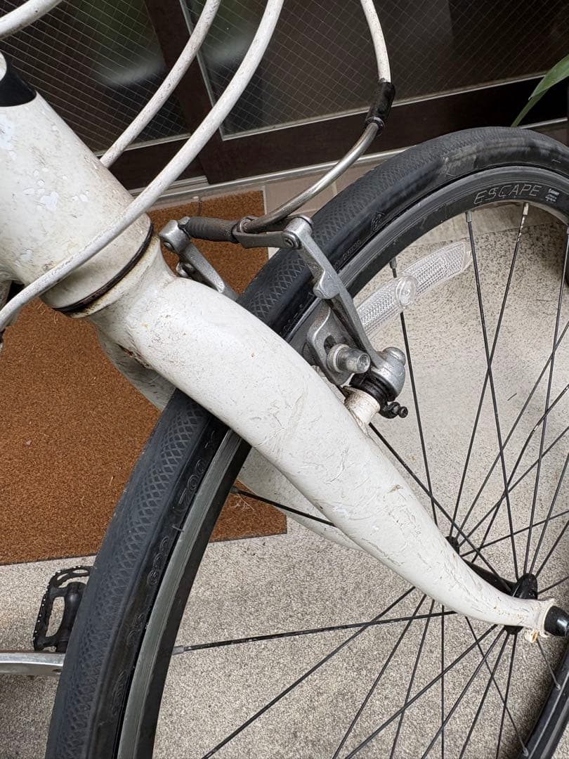 凛GIANT クロスバイク ホワイト エスケープR3 【付属品付き】