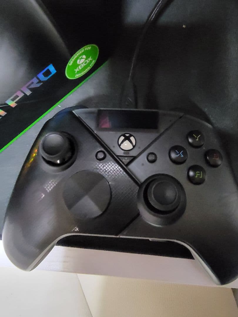 ROG Raikiri Pro Xbox用コントローラー