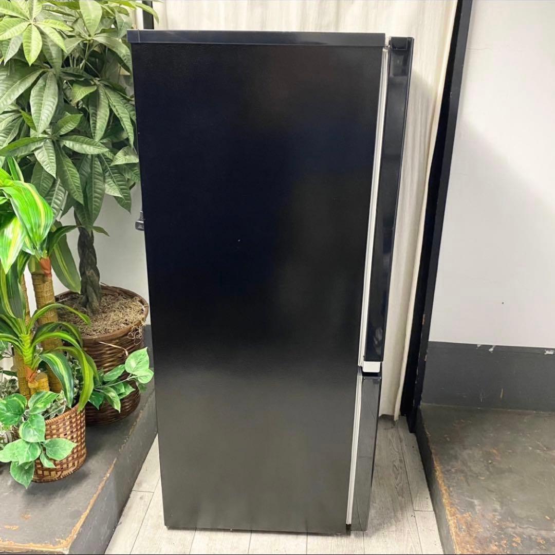 人気のブラック家電！ちょっとだけ大きめの153Lが使いやすい♪2ドア冷凍冷蔵庫