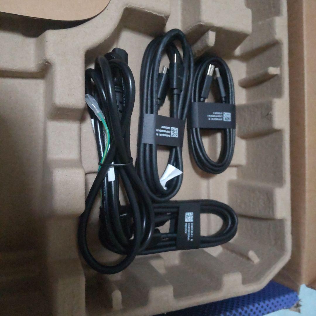 Alienware 27 280Hz QD-OLED ゲーミングモニター