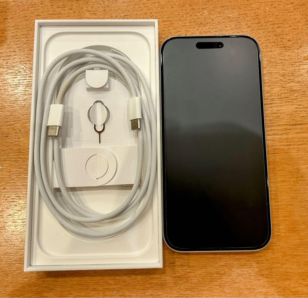 極美品 Apple iPhone16 ホワイト 本体　128GB SIMフリー