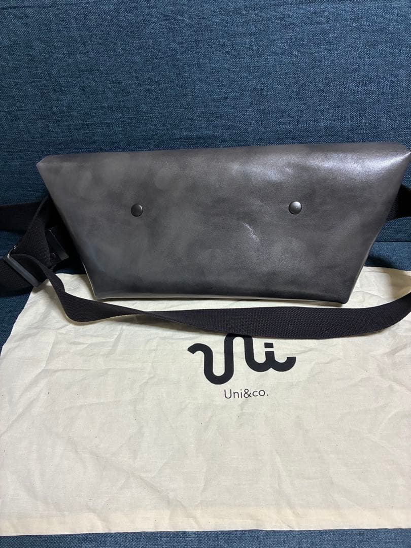 Uni&co メッセンジャーバッグ (S)/ASH-FAS