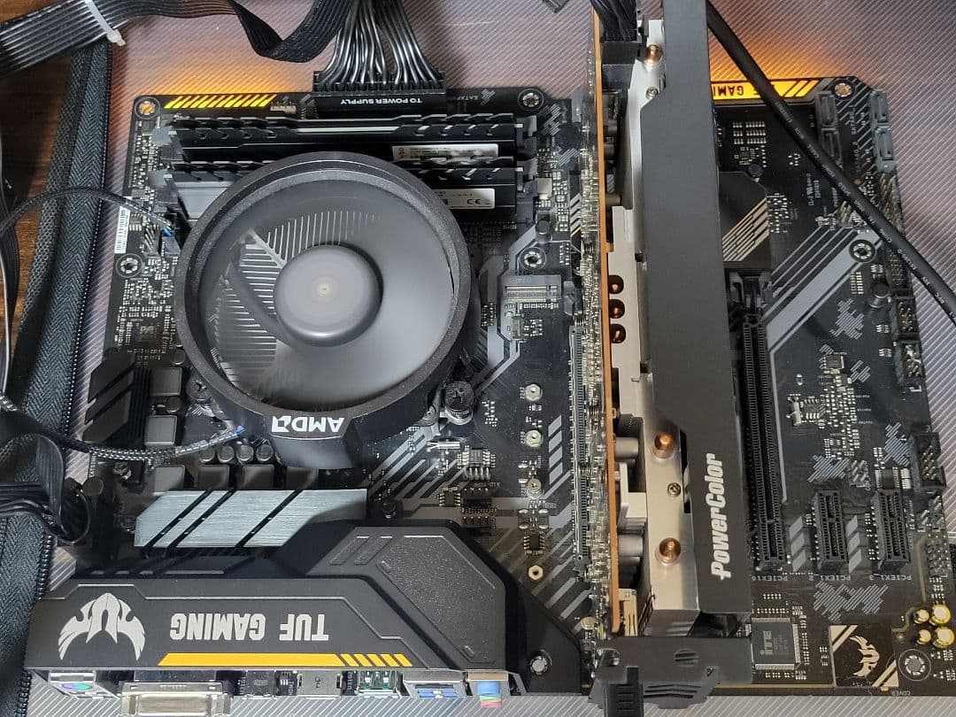 RADEON RX6600 GPU 中古　①