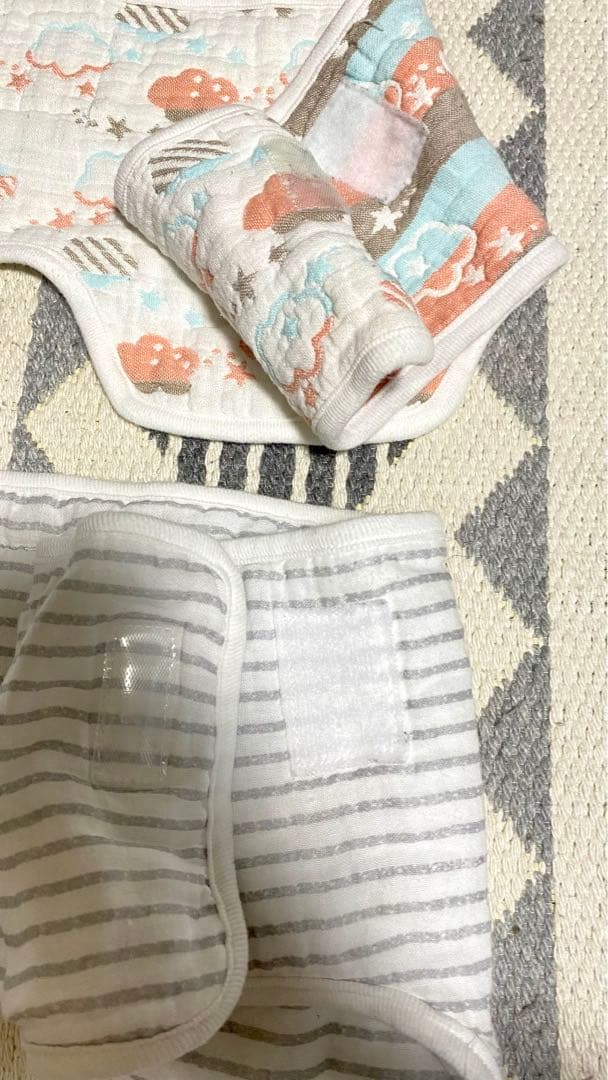 雨カバー&よだれカバー付き！ergobaby OMNI Breeze ネイビー