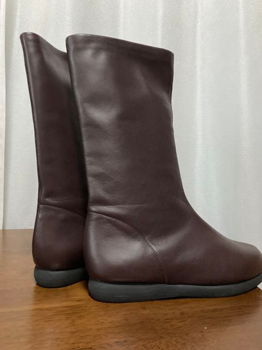 ヨーガンレールのブーツ未使用品