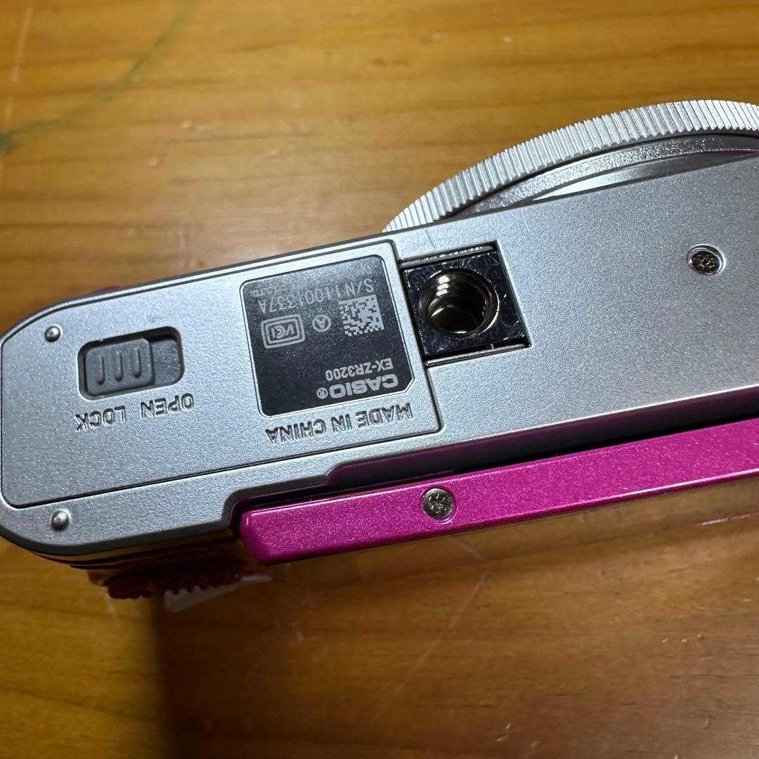 CASIO EXILIM EX-ZR3200 デジカメ 5980