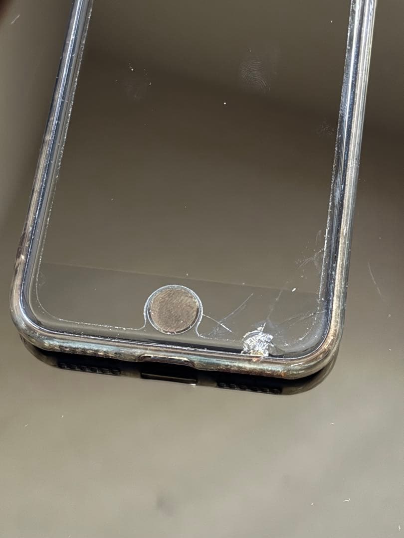 iPhone 8ブラック 64GB スペースグレイ(ブラック)