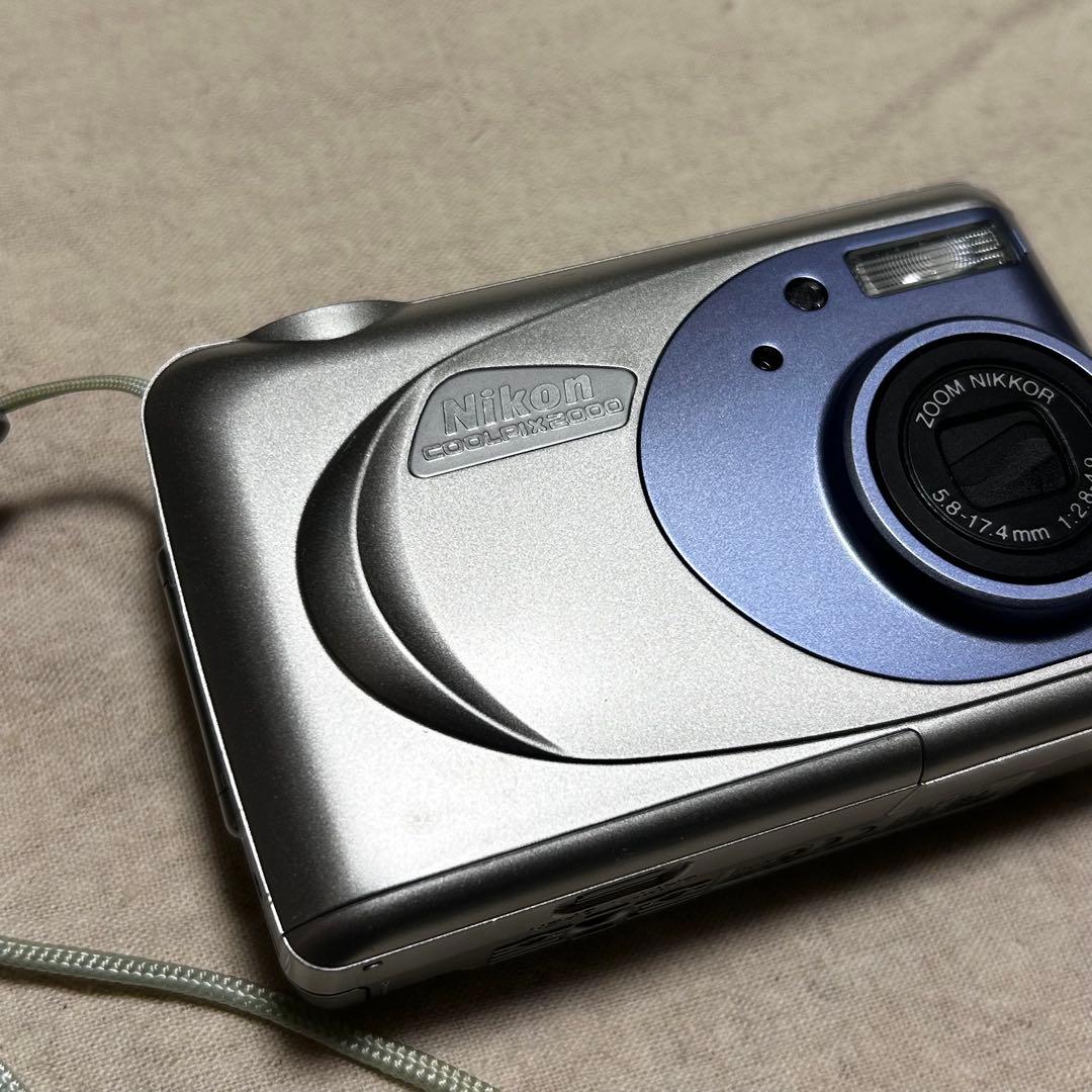 デジタルカメラ NIKON coolpix 2000