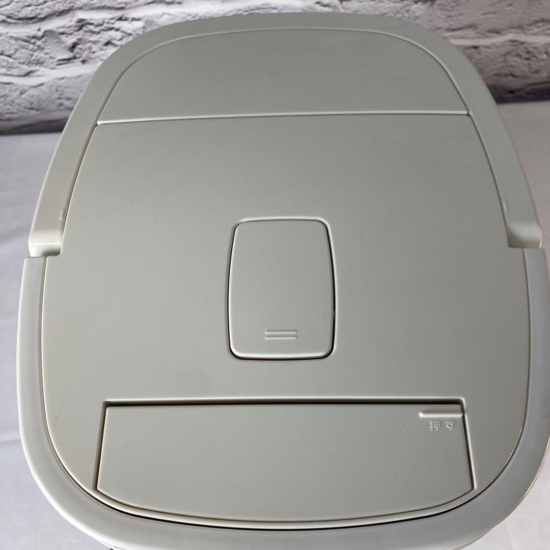 コロナ　ナノリフレ　CNR-400B 美顔器　置き型加湿器消臭　ホワイト