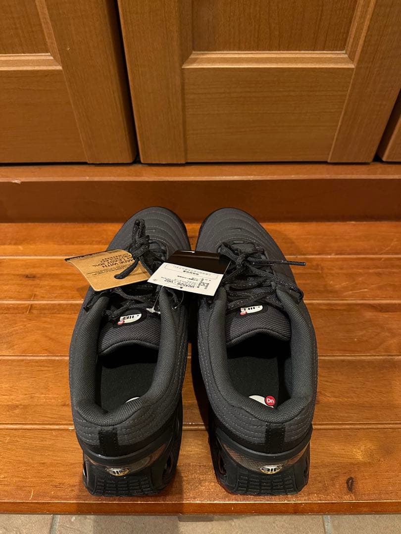 【新品未使用】ナイキ　スニーカー　エアマックスDn　28.5センチ　値下げ中