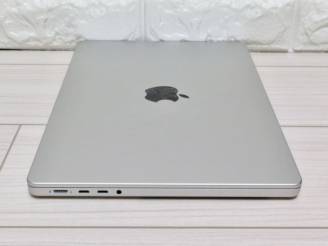 M4 MacBookPro 14インチ 16GB 512GB シルバー