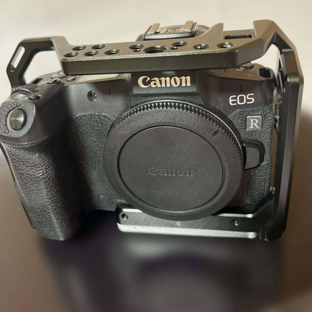 Canon EOS R ボディ ＋ 新品バッテリー・Lプレート付 美品 元箱あり