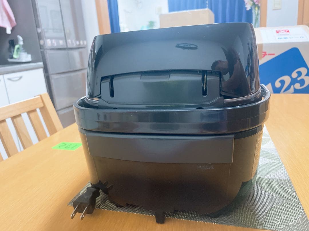 東芝　真空圧力IHジャー炊飯器　RC-10VSV 5,5合　23年製　動作保証