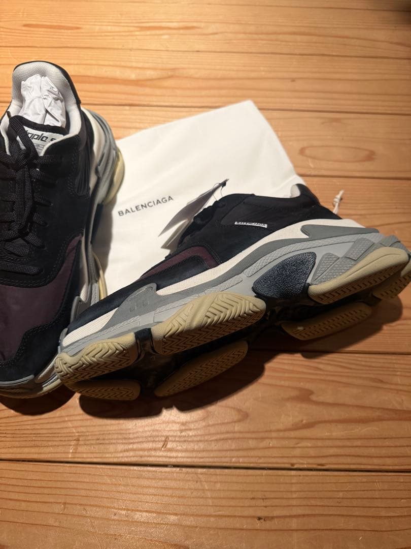 新品　BALENCIAGA Triple S ブラック/パープル