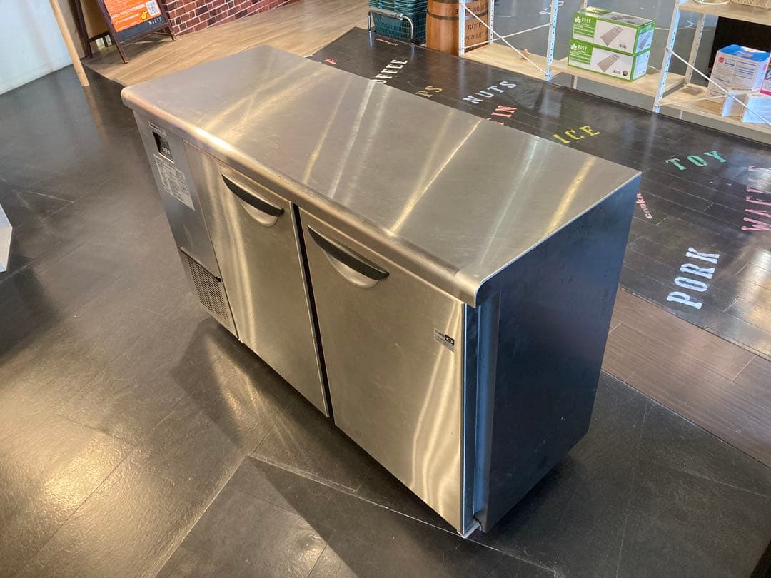 「2023年製・高年式！状態良好のPanasonicコールドテーブル」