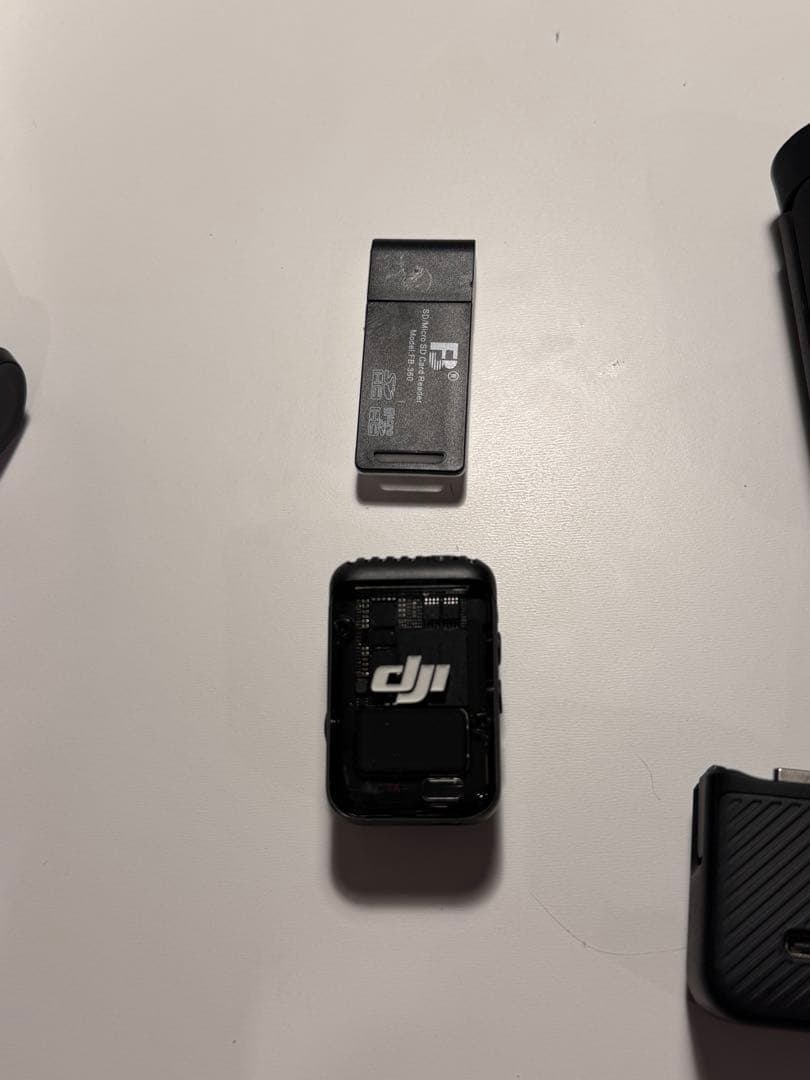 DJI Osmo Pocket 3 本体 ＋ 付属品（箱・コード無し）