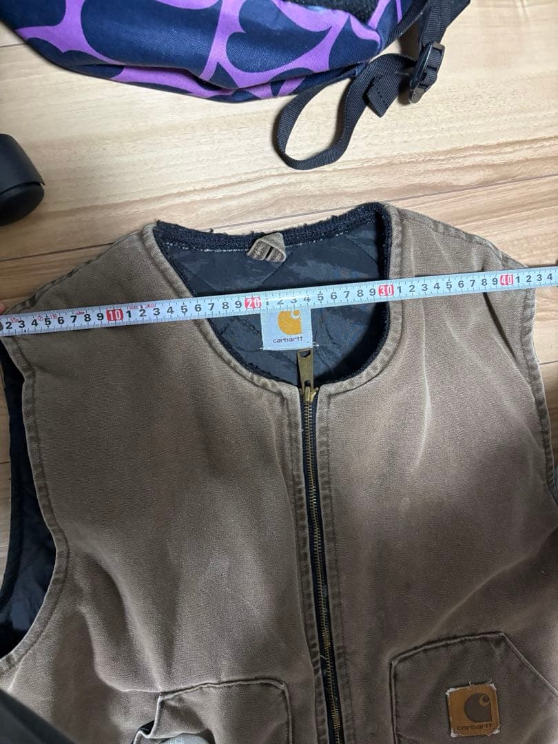 Carhartt ブラウン キルティングベスト