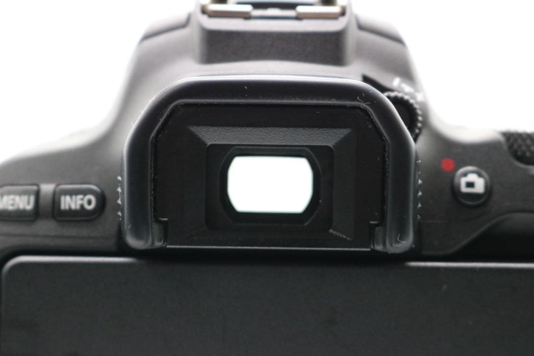 美品 【Canon EOS Kiss X9 ダブルレンズセット】 安心保証あり