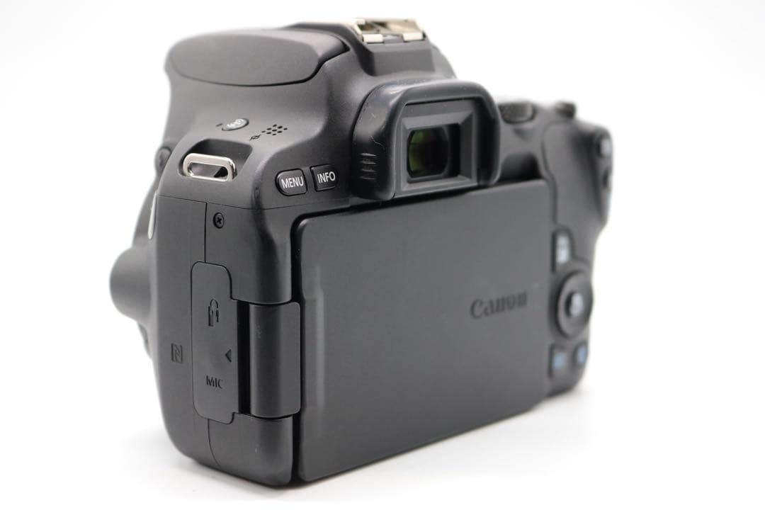 美品 【Canon EOS Kiss X9 ダブルレンズセット】 安心保証あり