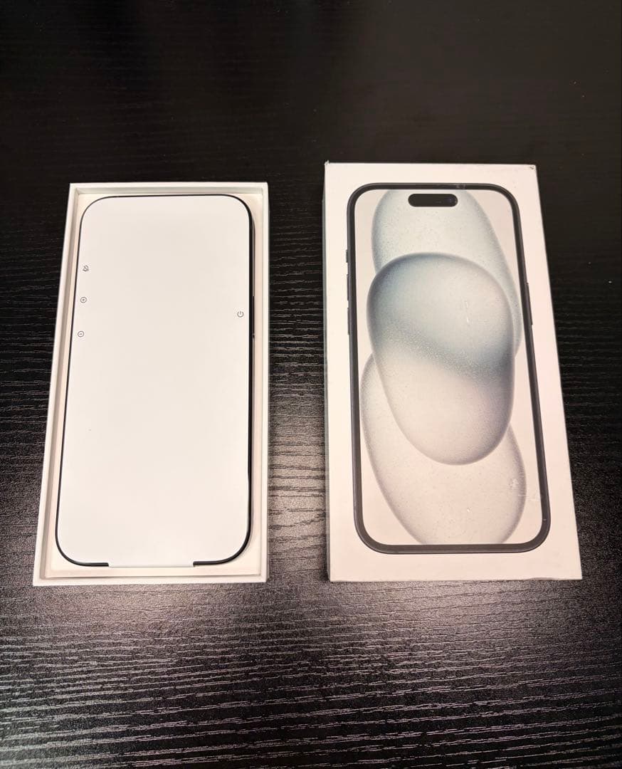 Apple iPhone 15 ブラック 128GB 新品未使用品