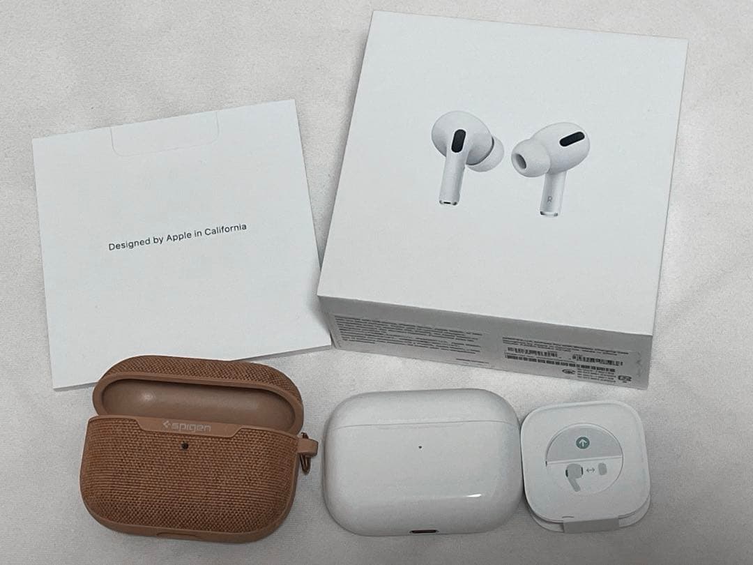 ケース付　AirPods Pro1（第1世代）MWP22J/A