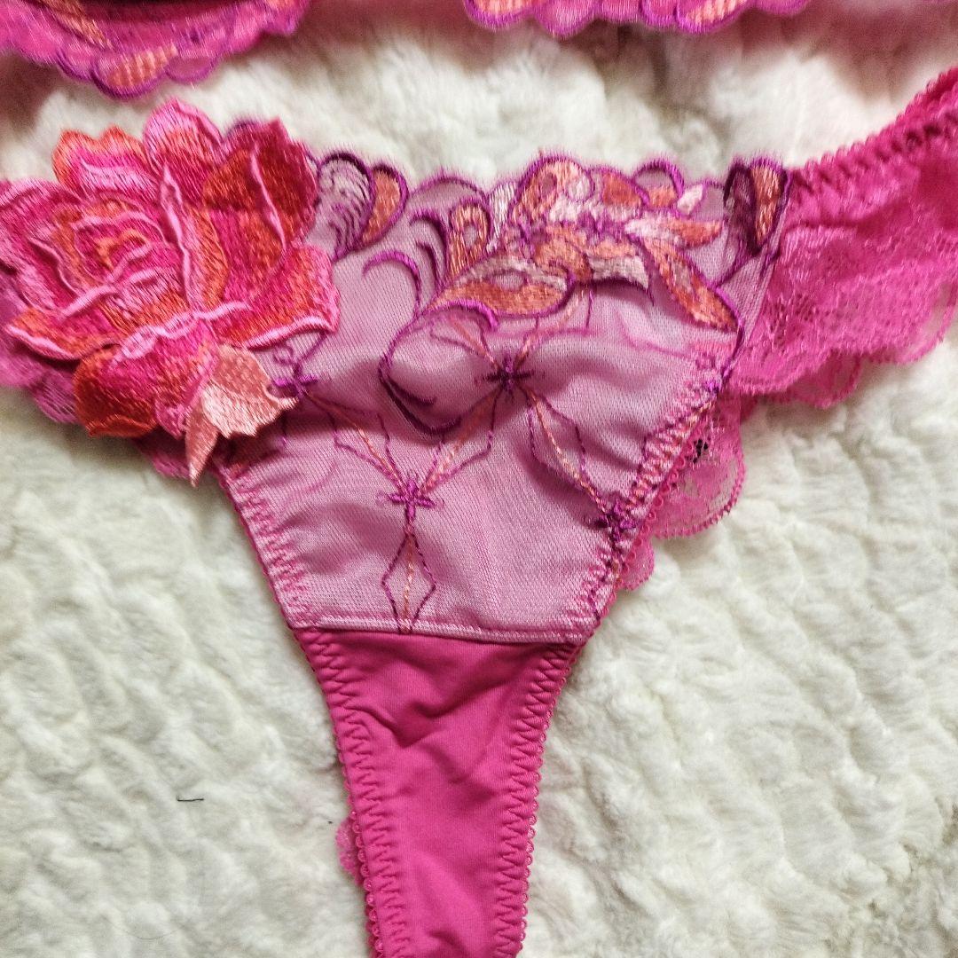 サルートピンク 花柄刺繍 ブラショーツセットE70 L即購入◎☆お値下げ不可