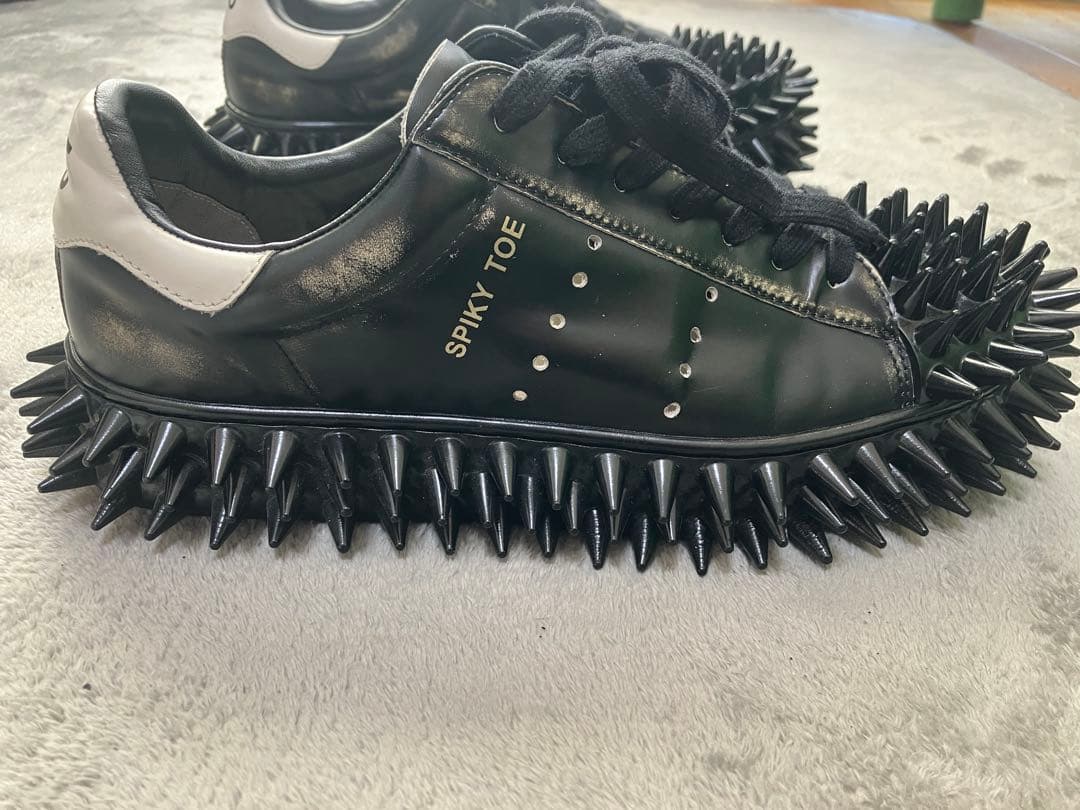 【付属品完備】 SPIKY LEATHER SNEAKER 【doublet】